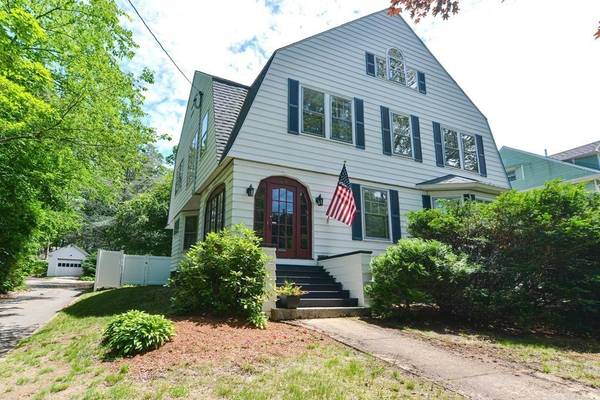 24 Mendon Street, Hopedale, MA 01747