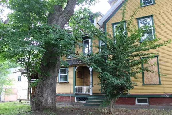 Greenfield, MA 01301,186 Conway St