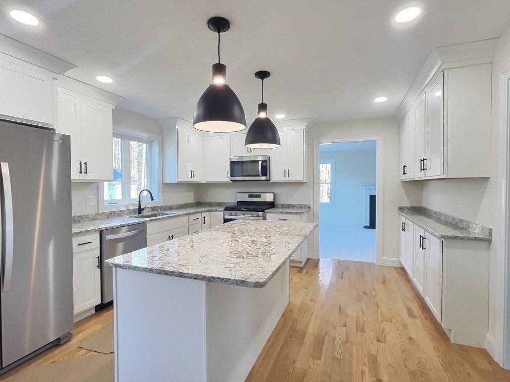 Lunenburg, MA 01462,245 Holman Street