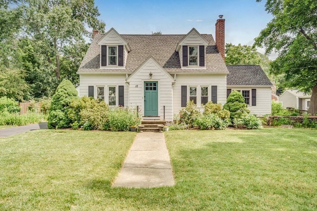 12 Fallston St, Springfield, MA 01119