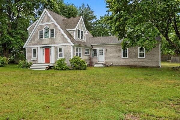 574 Front St, Marion, MA 02738