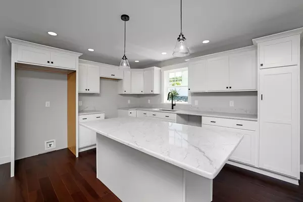 Fall River, MA 02720,391 Gibbs St