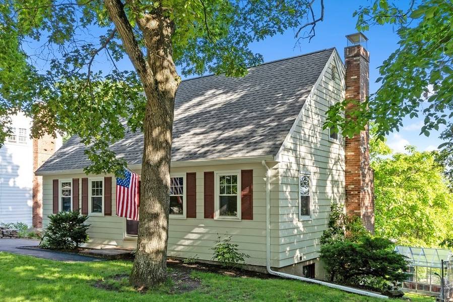 37 Temple Street, Melrose, MA 02176