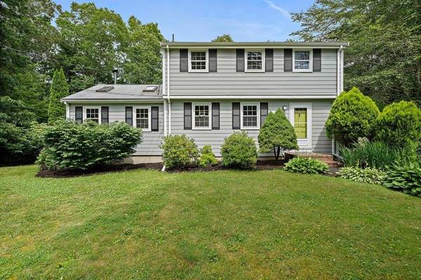 74 Old Town Way, Hanover, MA 02339