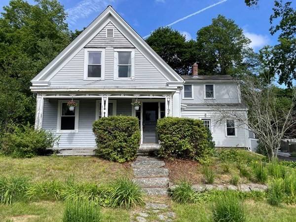 372 School St, Whitman, MA 02382