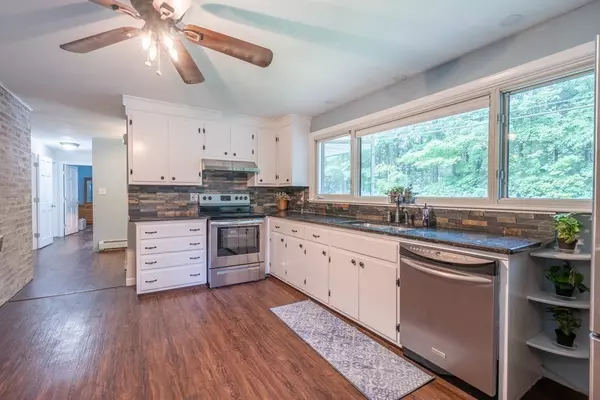 Charlton, MA 01507,70 Osgood Rd