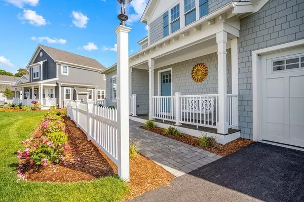 Mashpee, MA 02649,14 Cobblestone Circle