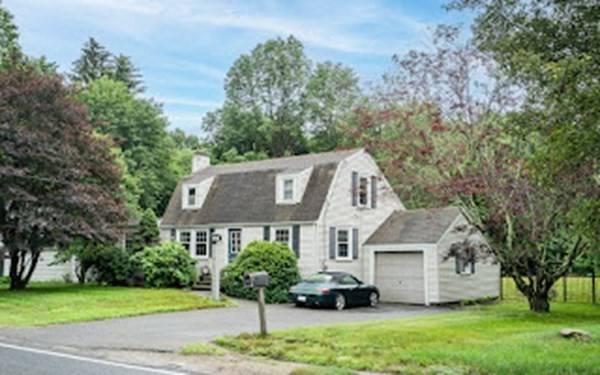 11 Oak Street, Wayland, MA 01778