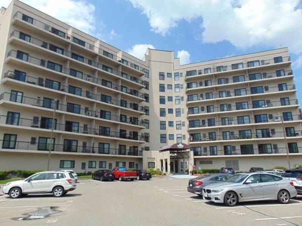 133 Commander Shea Blvd #621, Quincy, MA 02171