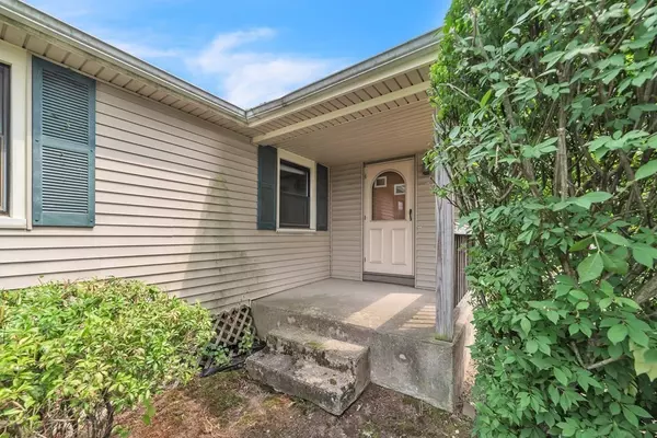 West Springfield, MA 01001,37 Hathorne