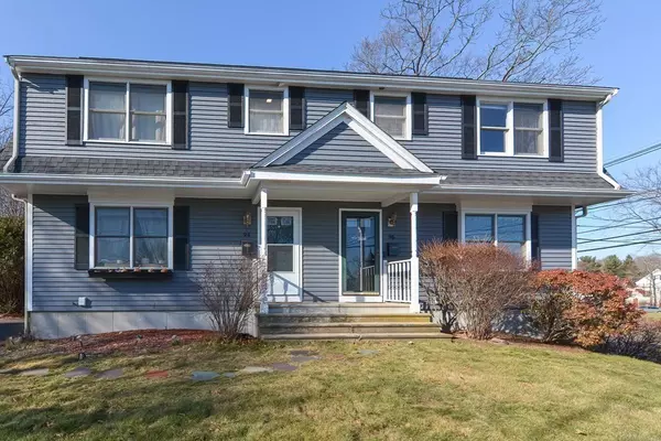 96 Bulfinch St #96, North Attleboro, MA 02760