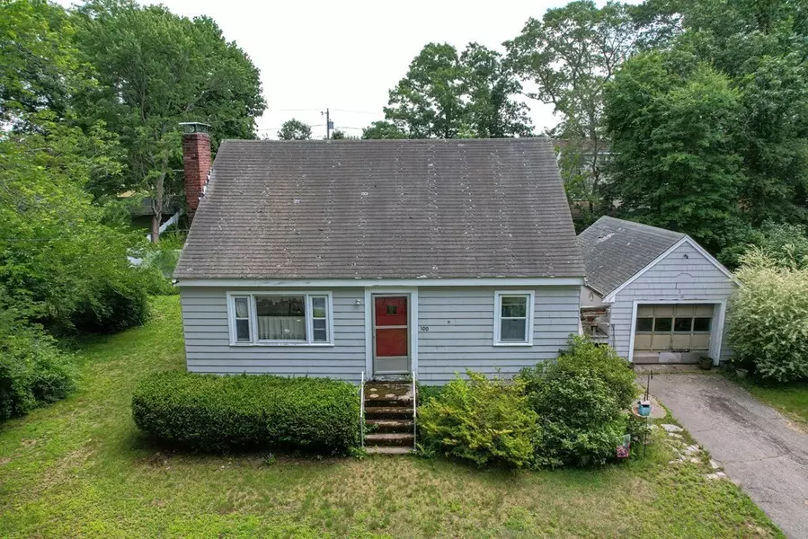 100 Cypress Rd, Wrentham, MA 02093