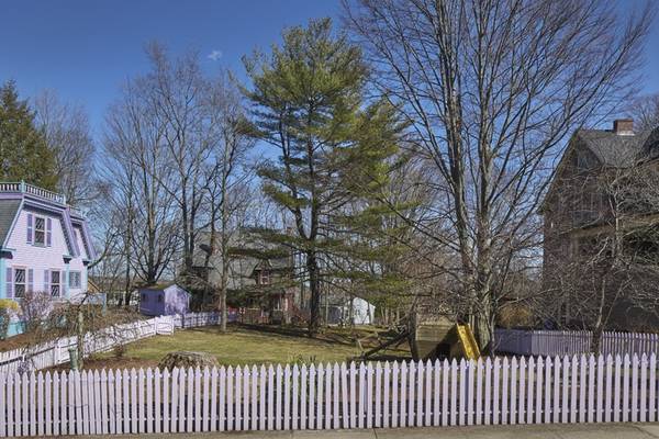 Arlington, MA 02476,0 Ravine