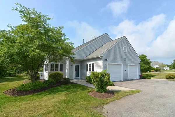 Westport, MA 02790,2 Village Way #2