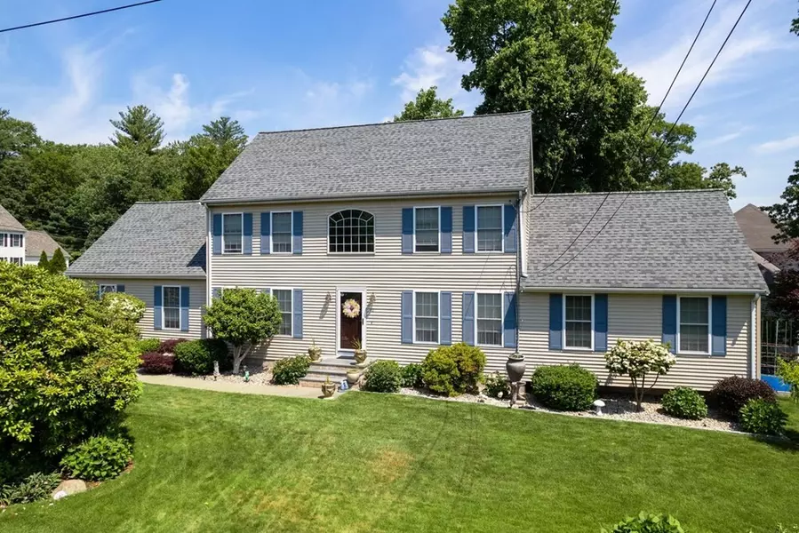 40 Emerald Lane, Attleboro, MA 02703