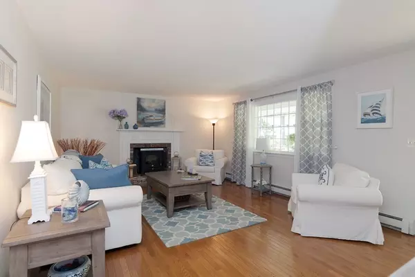 Falmouth, MA 02556,108 Pebble Lane