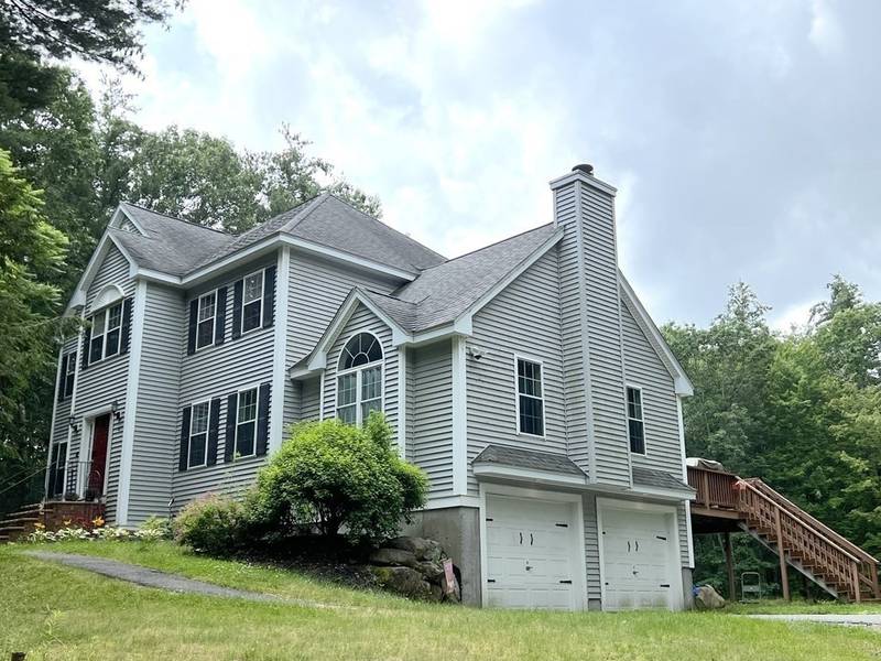 10 Bayberry St, Pepperell, MA 01463