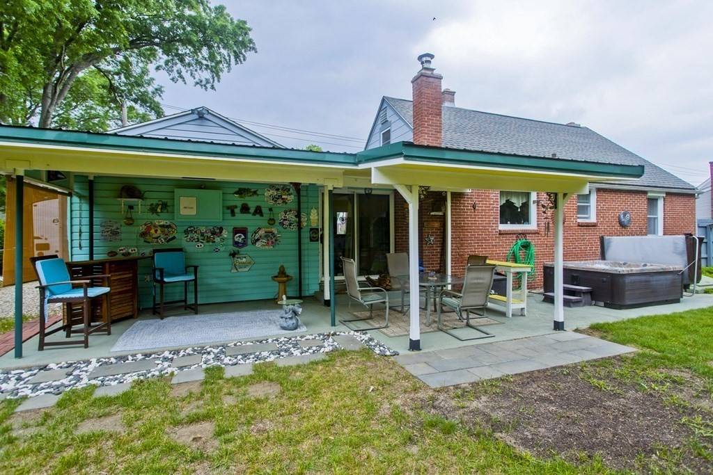 Chicopee, MA 01020,63 Lauzier Ter