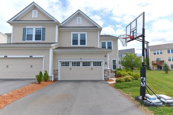 32 Spruce St #32, Hopkinton, MA 01748