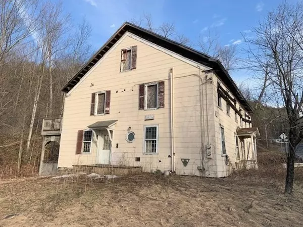 Colrain, MA 01340,6 Greenfield Road