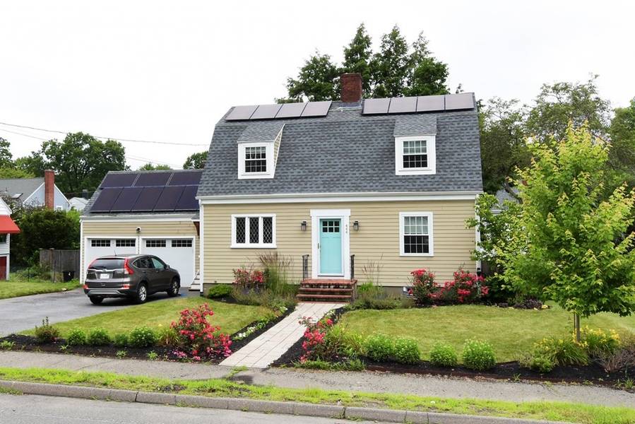 444 Upham St, Melrose, MA 02176