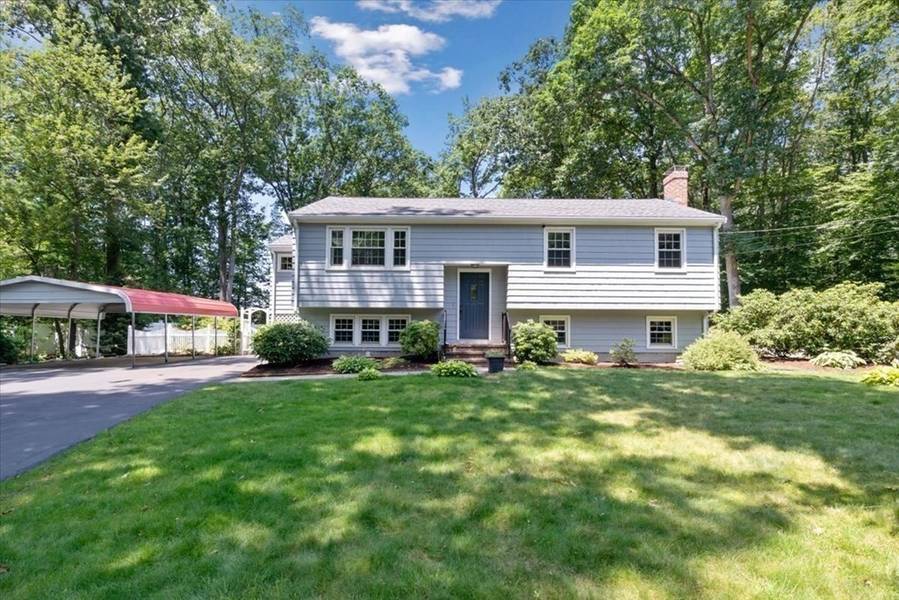 24 Bates Street, Foxboro, MA 02035