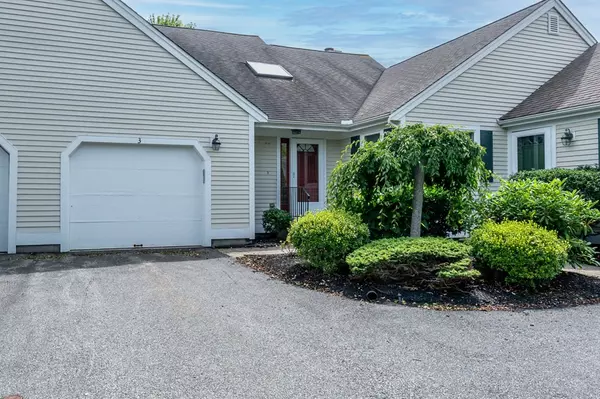 3 Bonwood Dr #203, Mashpee, MA 02649