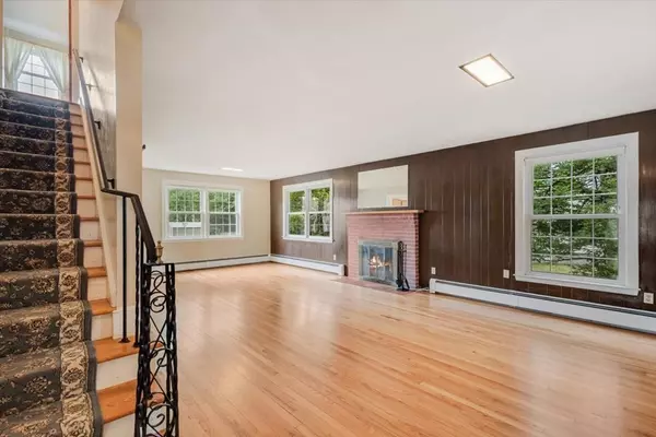 Whitman, MA 02382,24 Joyce Ave