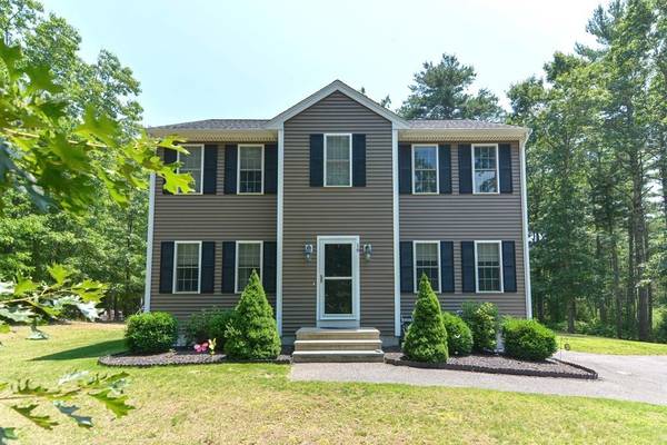 16 Patriots Path, Middleboro, MA 02346