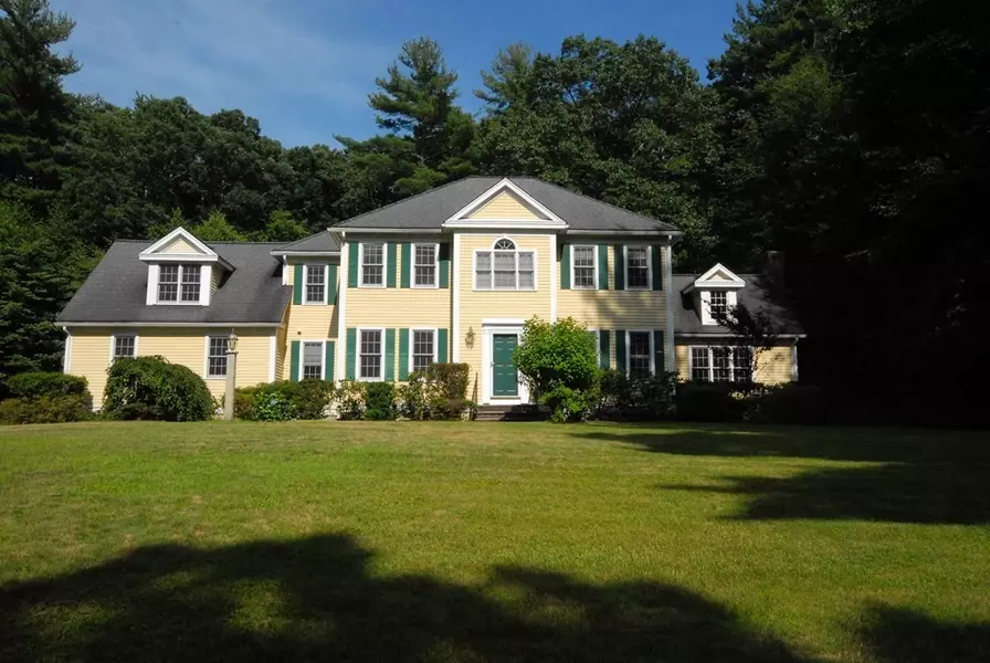 101 Schoolhouse Ln, Boxborough, MA 01719