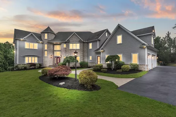 1661 Suffield St, Agawam, MA 01001