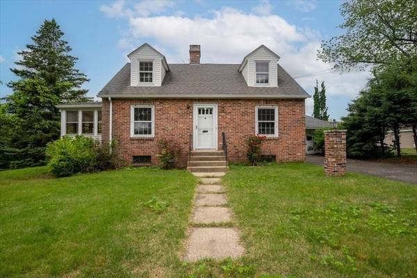 85 Lancaster Avenue, West Springfield, MA 01089