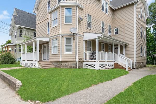 Woonsocket, RI 02895,995 Social St