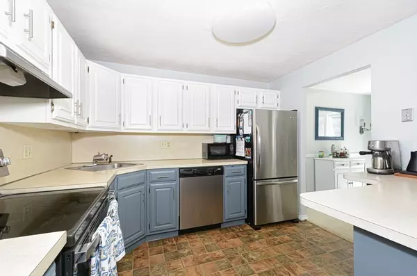 Clinton, MA 01510,103 Ridgefield Circle #D