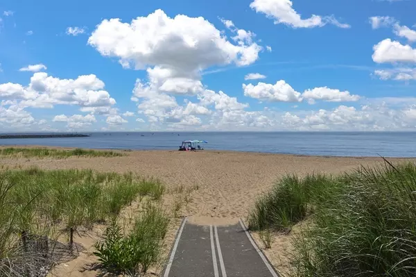 Newburyport, MA 01950,8 57th St