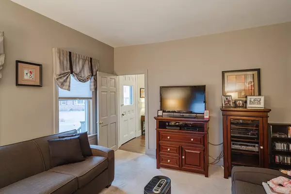 North Attleboro, MA 02760,8 Prospect St