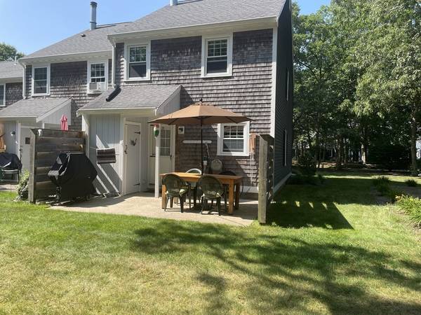 Yarmouth, MA 02673,248 Camp Street #M-1