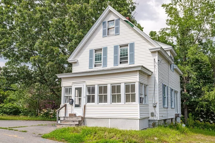 45 Fruit St, Leominster, MA 01453