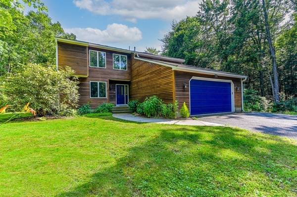 82 Laurel Hill Rd, Westhampton, MA 01027