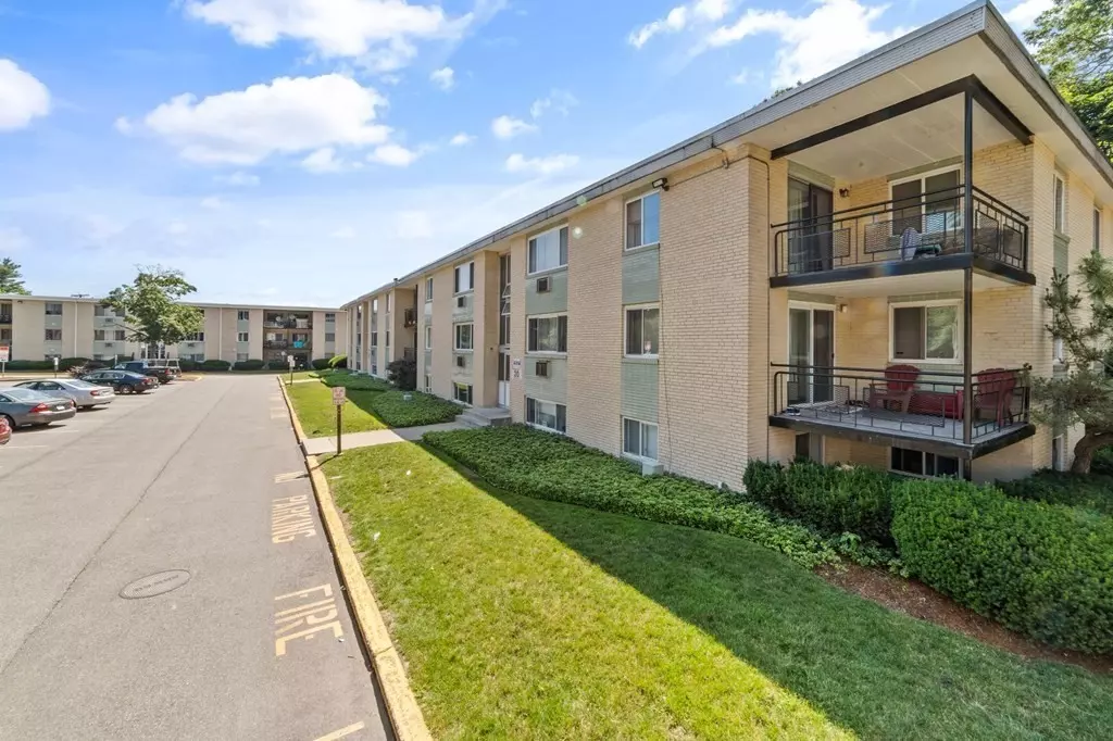 Randolph, MA 02368,20 Nelson Dr #3D