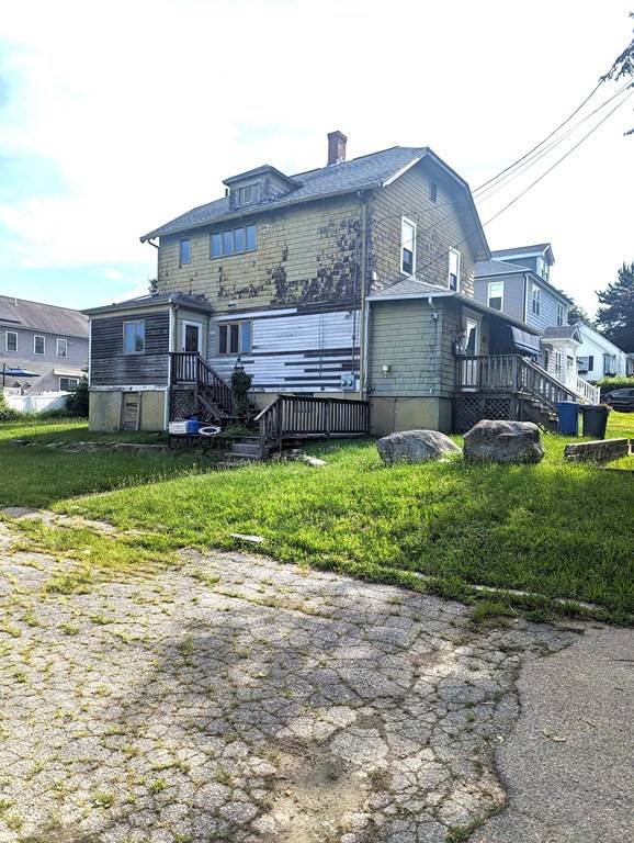 Milford, MA 01757,6 Della