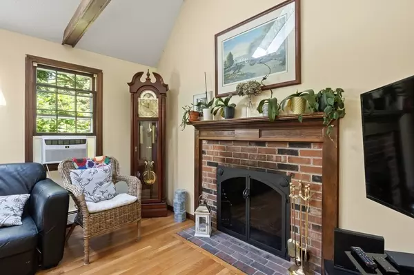 Falmouth, MA 02556,106 Althea Rd