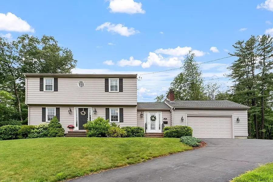 18 Jonathan Lane, Chelmsford, MA 01824