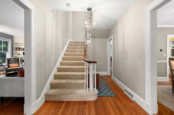 Lynnfield, MA 01940,30 Forest Hill Ave