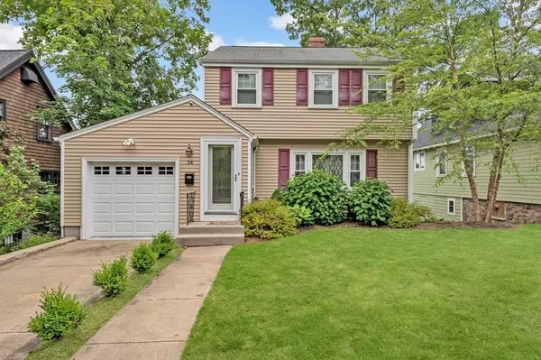 34 Redlands Rd, Boston, MA 02132