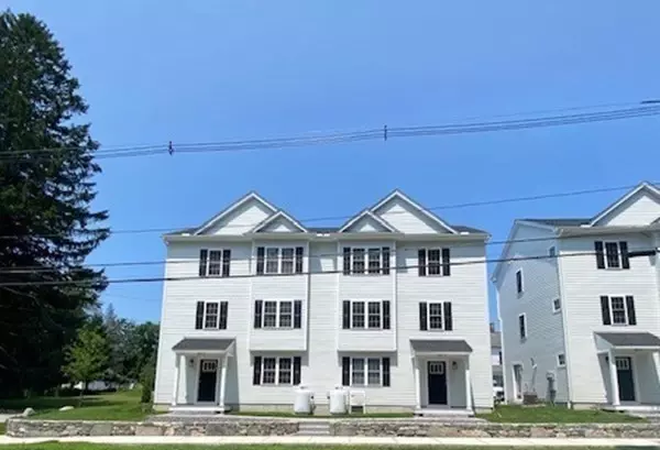 152 W Main Street #1, Millbury, MA 01527