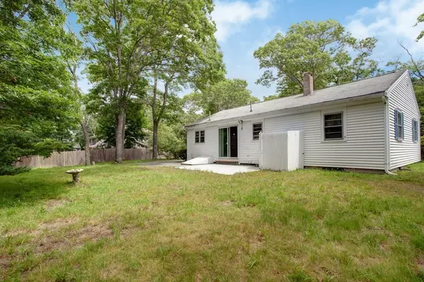 Falmouth, MA 02536,758 Carriage Shop Rd