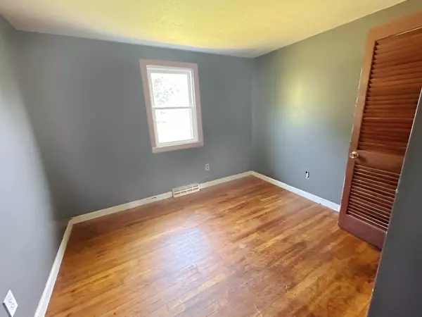 Wareham, MA 02538,22 Hideaway Ln