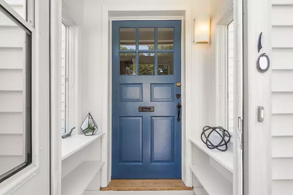 Medford, MA 02155,10 Roland St