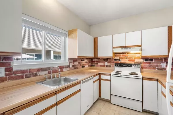 Mansfield, MA 02048,12 Fairfield Park #12
